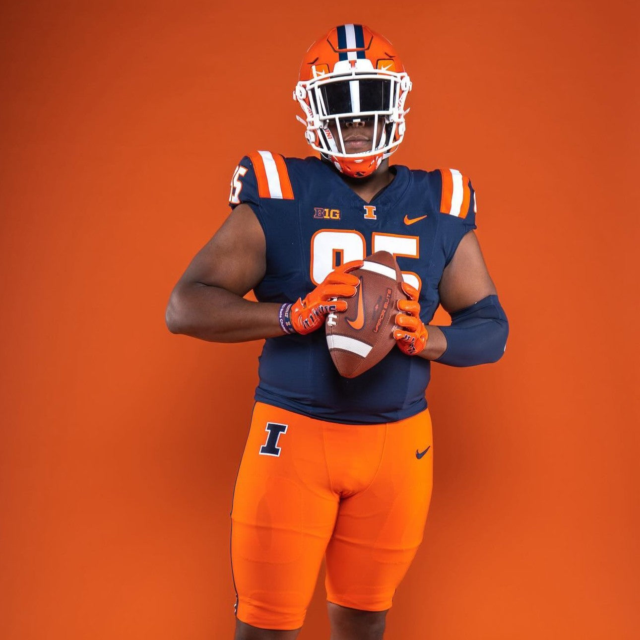 Isaiah White | #95